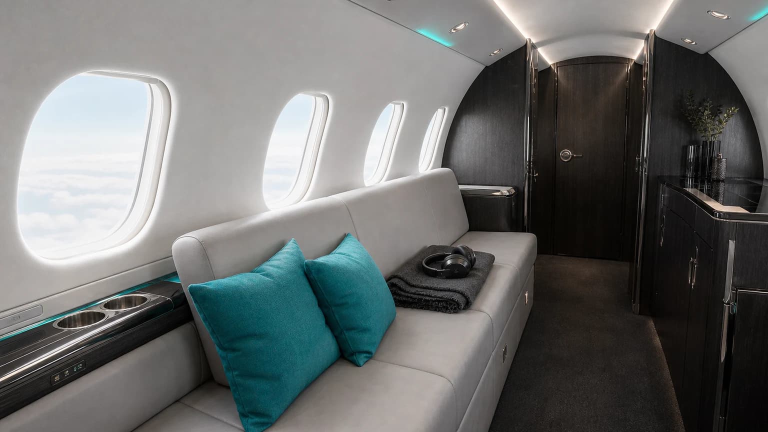 Bombardier Learjet 75 — illustrative rear divan